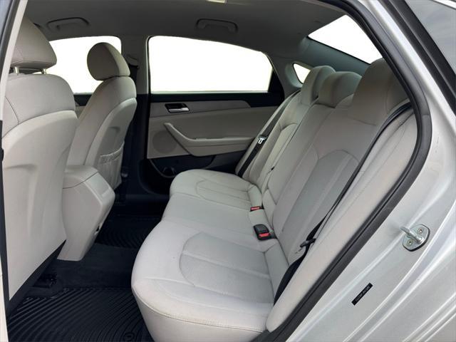 Photo of 2018 Symphony Silver Hyundai SONATA