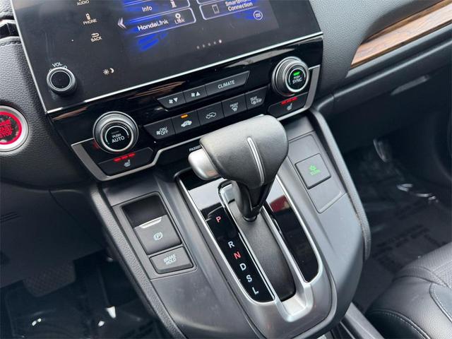 Photo of 2018 White Diamond Pearl Honda CR-V