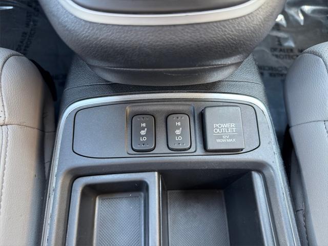 Photo of 2016 Alabaster Silver Metallic Honda CR-V