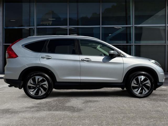Photo of 2016 Alabaster Silver Metallic Honda CR-V