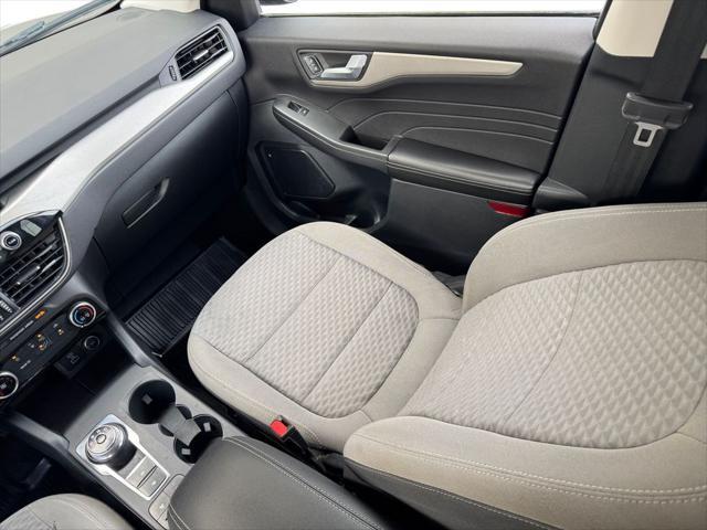 Photo of 2021 Agate Black Metallic Ford Escape
