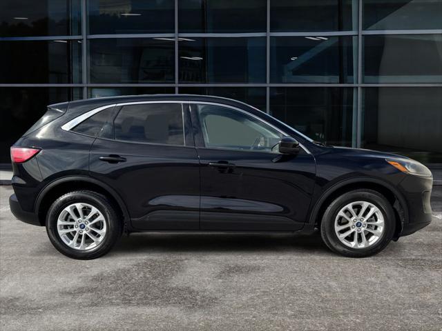 Photo of 2021 Agate Black Metallic Ford Escape