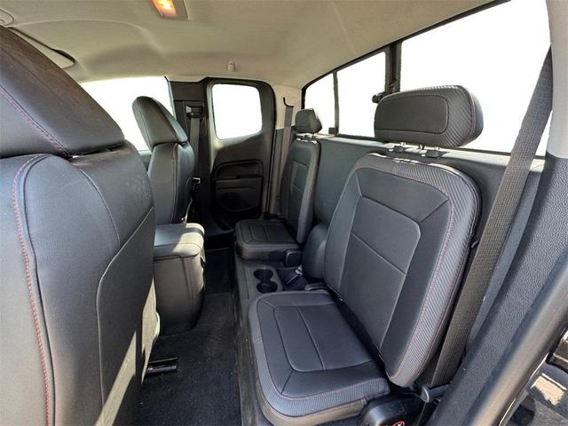 Photo of 2015 Onyx Black GMC Canyon