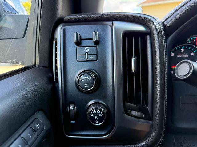 Photo of 2017 Black Chevrolet Silverado 1500