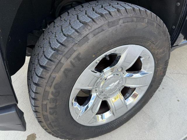 Photo of 2017 Black Chevrolet Silverado 1500