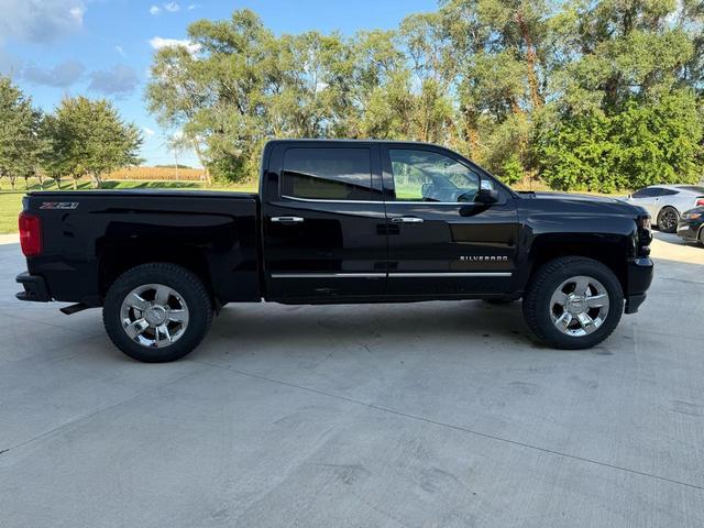 Photo of 2017 Black Chevrolet Silverado 1500