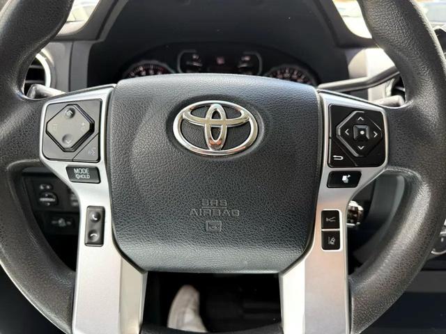 Photo of 2018 SILVER Toyota Tundra