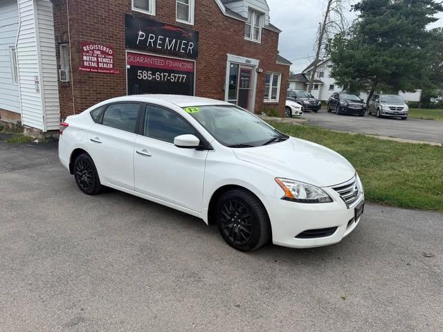 Photo of 2013 Aspen White Nissan Sentra