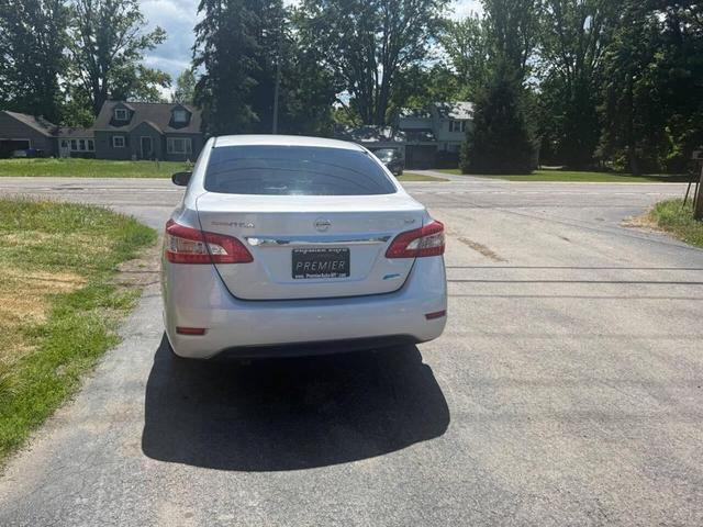 Photo of 2014 Brilliant Silver Nissan Sentra