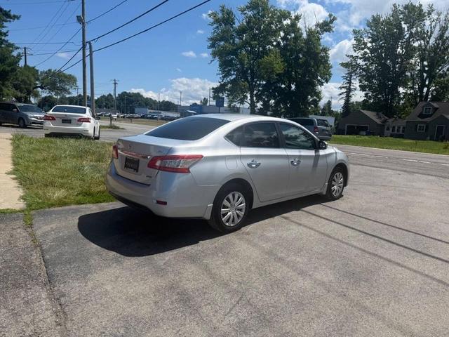 Photo of 2014 Brilliant Silver Nissan Sentra