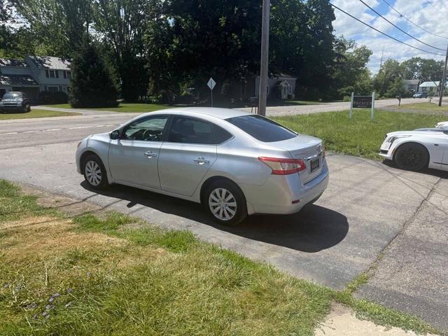 Photo of 2014 Brilliant Silver Nissan Sentra