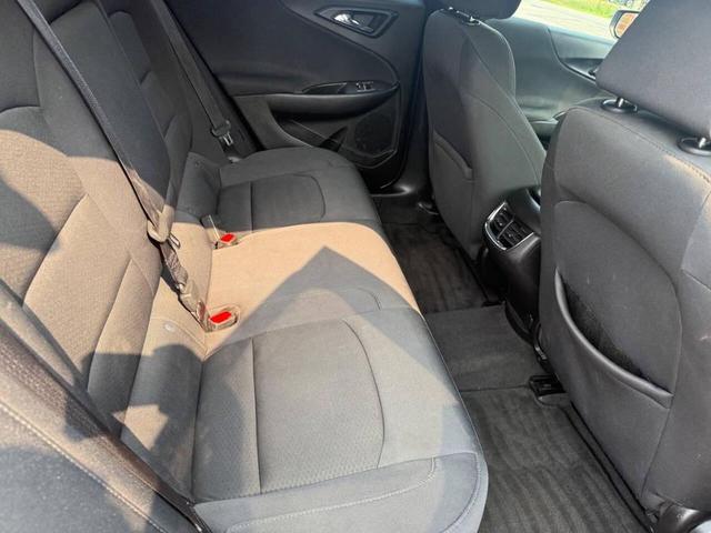 Photo of 2016 Blue Velvet Metallic Chevrolet Malibu