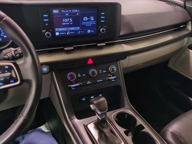Photo of 2022 Deep Chroma Blue Kia Carnival