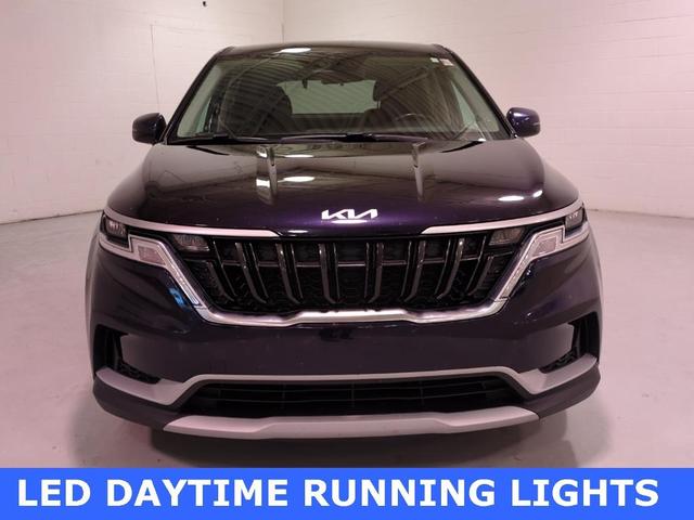 Photo of 2022 Deep Chroma Blue Kia Carnival