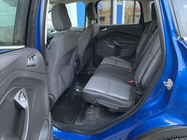 Photo of 2018 BLUE Ford Escape
