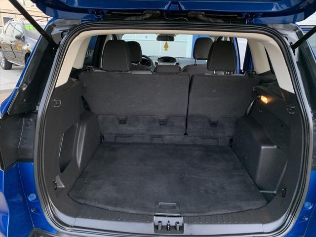 Photo of 2018 BLUE Ford Escape