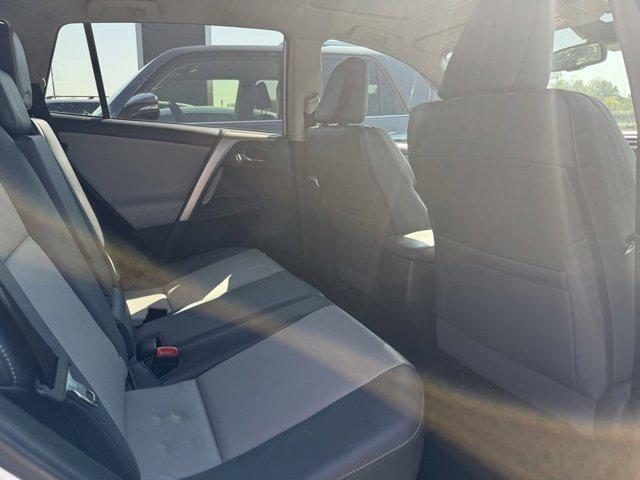 Photo of 2015 Blizzard Pearl Toyota RAV4