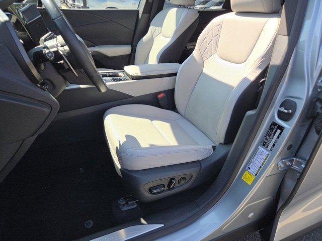 Photo of 2023 Iridium Lexus RX 350