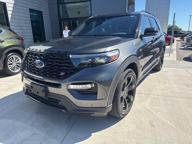 Photo of 2020 Magnetic Metallic Ford Explorer
