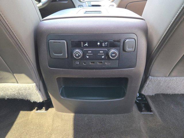 Photo of 2018 Onyx Black GMC Yukon