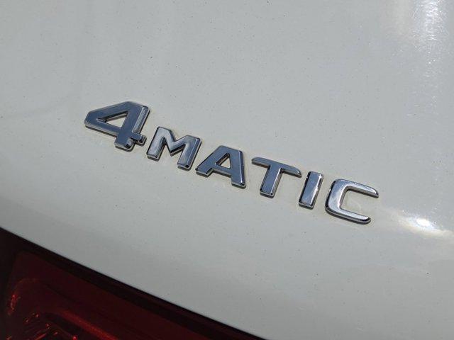 Photo of 2017 Polar White Mercedes-Benz GLC 300