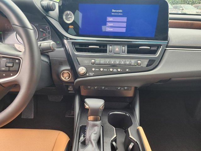 Photo of 2024 Cloudburst Gray Lexus ES 300h