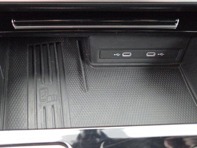 Photo of 2025 Deep Black Pearl Volkswagen Atlas Cross Sport