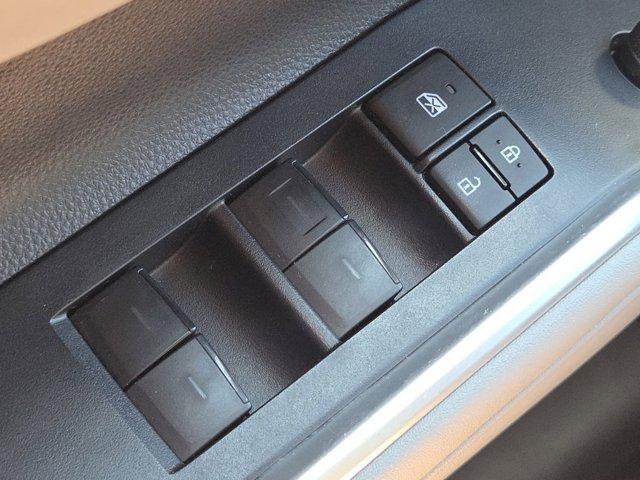 Photo of 2023 Magnetic Gray Metallic Toyota Highlander