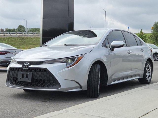 Photo of 2022 Classic Silver Metallic Toyota Corolla