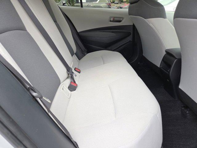 Photo of 2022 Classic Silver Metallic Toyota Corolla
