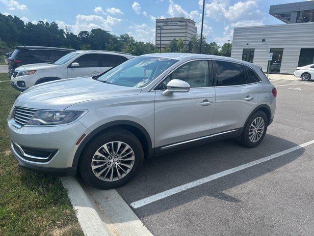 Photo of 2017 Ingot Silver Lincoln MKX
