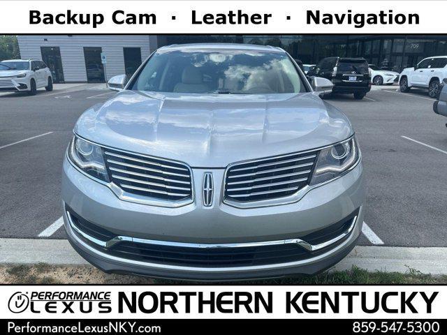 Photo of 2017 Ingot Silver Lincoln MKX