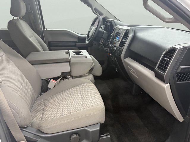 Photo of 2017 Oxford White Ford F-150