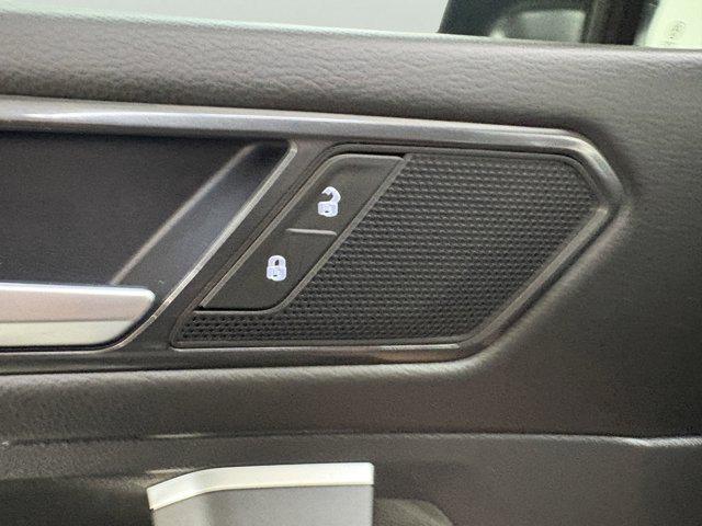 Photo of 2023 Platinum Gray Metallic Volkswagen Tiguan