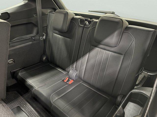 Photo of 2023 Platinum Gray Metallic Volkswagen Tiguan