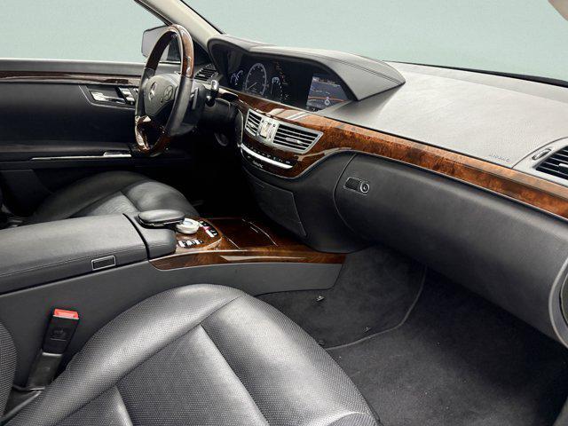 Photo of 2013 Magnetite Black Metallic Mercedes-Benz S-Class