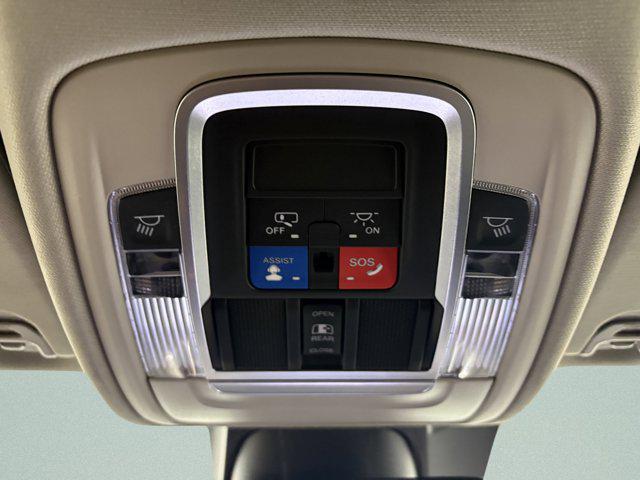 Photo of 2022 Bright White Clearcoat RAM 1500