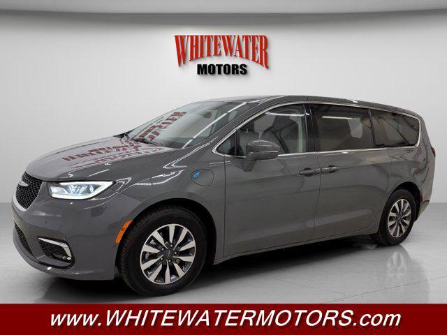 2022 Chrysler Pacifica Hybrid