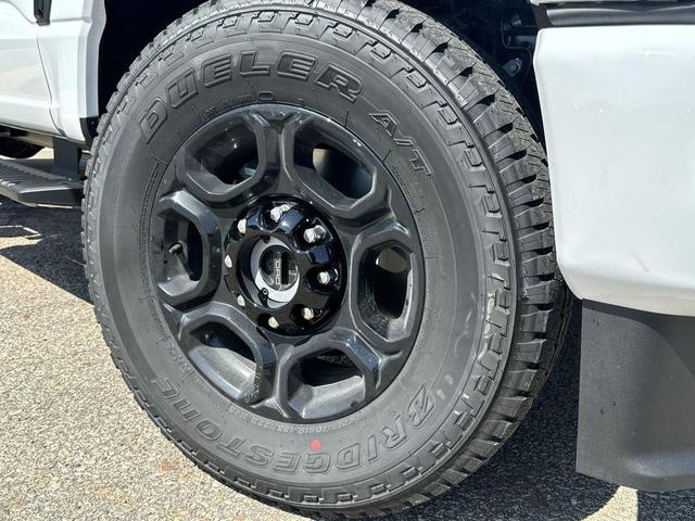 Photo of 2024 OXFORD WHITE Ford F-350