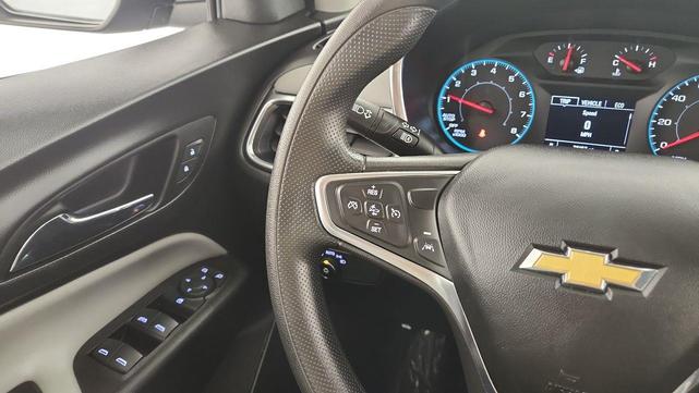 Photo of 2022 Mosaic Black Metallic Chevrolet Equinox