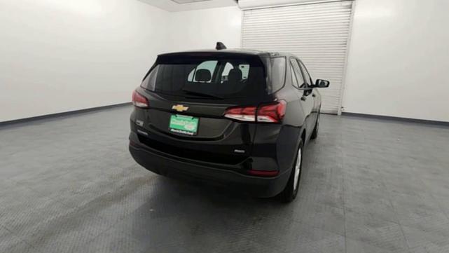 Photo of 2022 Mosaic Black Metallic Chevrolet Equinox