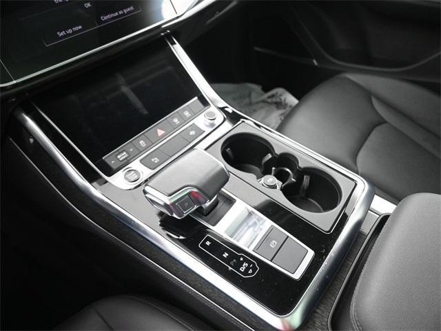 Photo of 2024 Samurai Gray Metallic Audi Q7