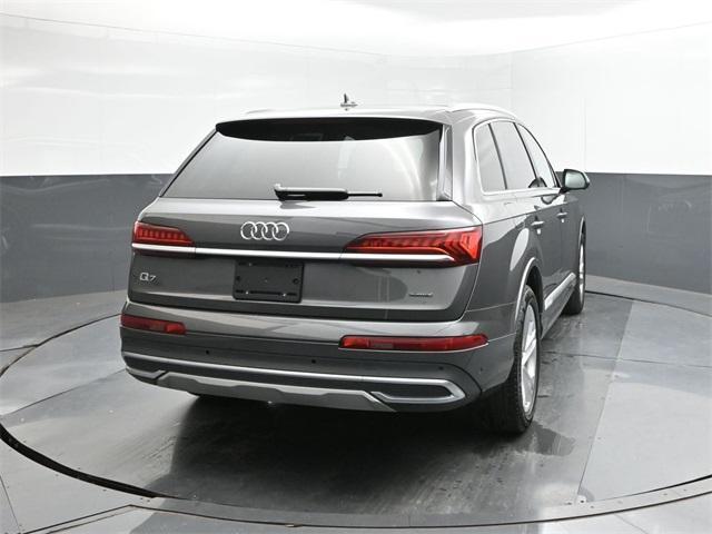 Photo of 2024 Samurai Gray Metallic Audi Q7