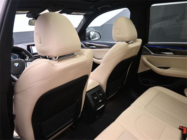 Photo of 2023 White Metallic BMW X3