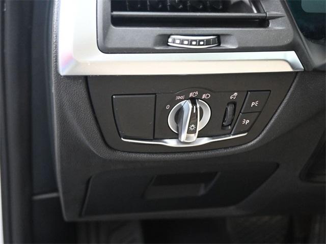 Photo of 2023 White Metallic BMW X3