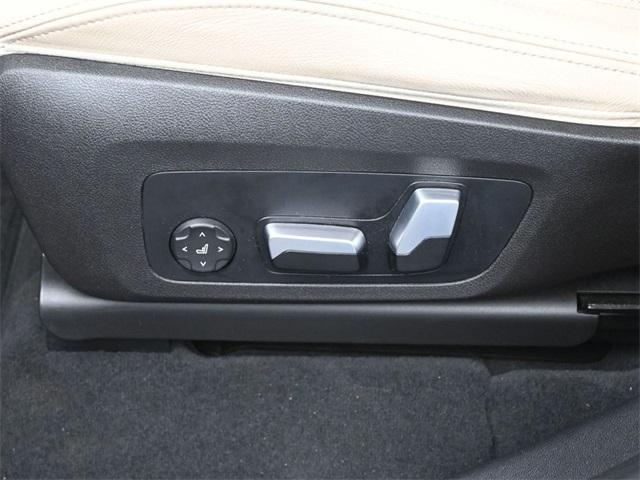 Photo of 2023 White Metallic BMW X3