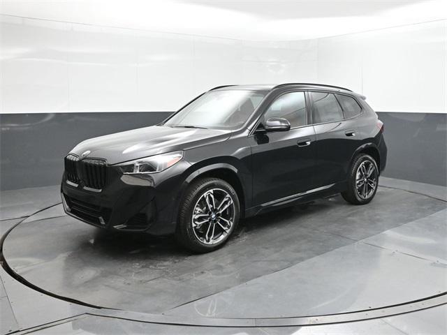Photo of 2025 Black Sapphire Metallic BMW X1