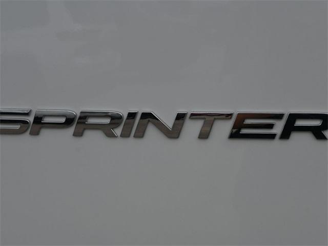 Photo of 2024 White Mercedes-Benz Sprinter 3500