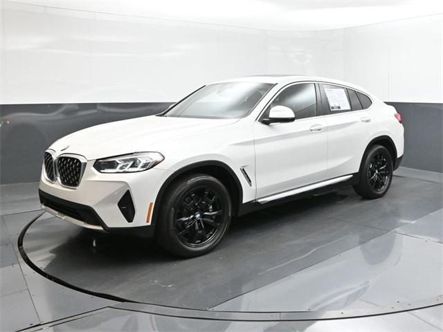 2022 BMW X4