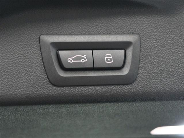 Photo of 2026 Black Sapphire Metallic BMW X5